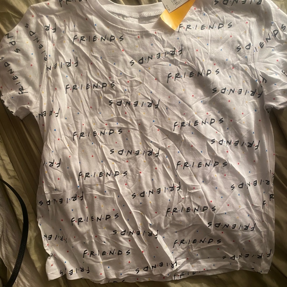 Friends T shirt — new with tags